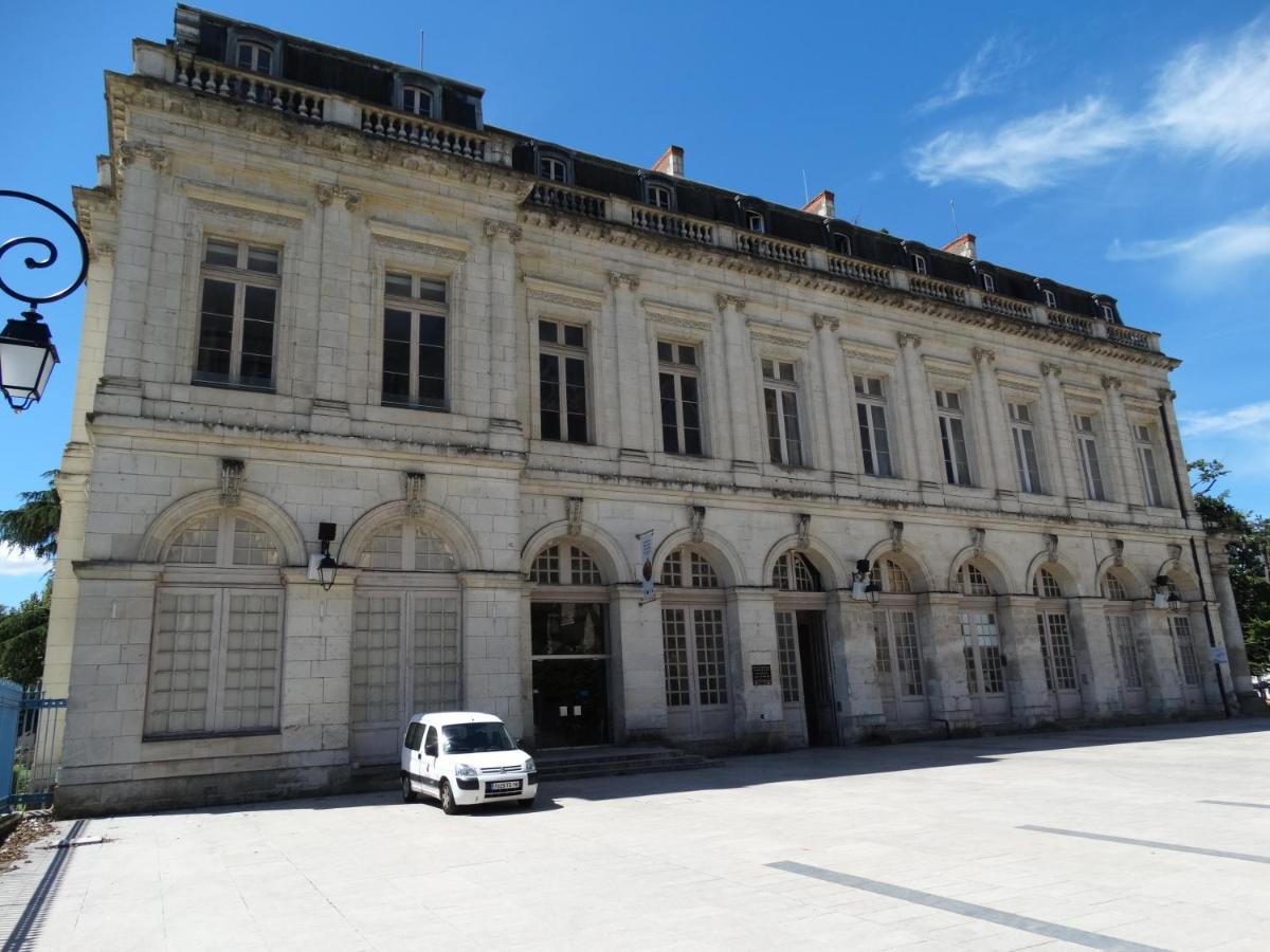 Appartementy Coco Bolo Bourges Exterior photo